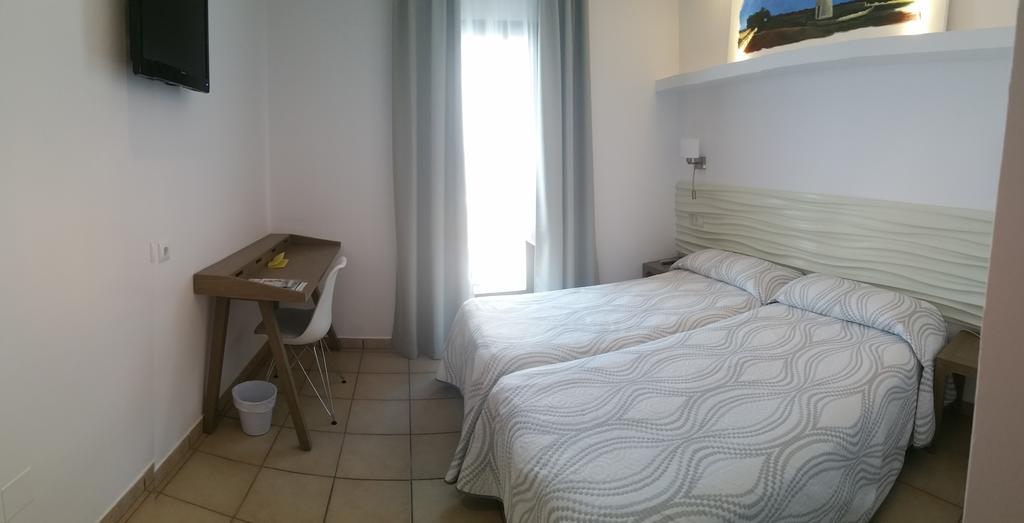 Hotel Bahia La Savina  Bilik gambar