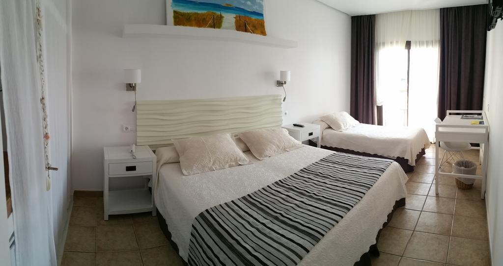 Hotel Bahia La Savina  Bilik gambar