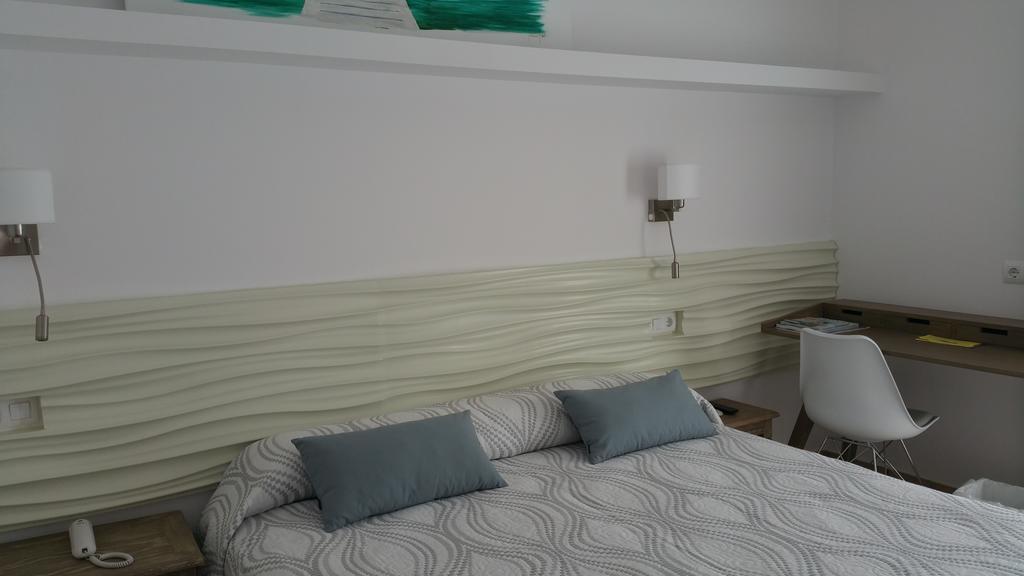 Hotel Bahia La Savina  Bilik gambar