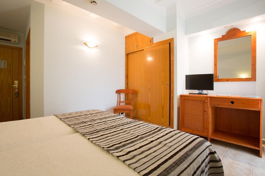 Hotel Bahia La Savina  Luaran gambar