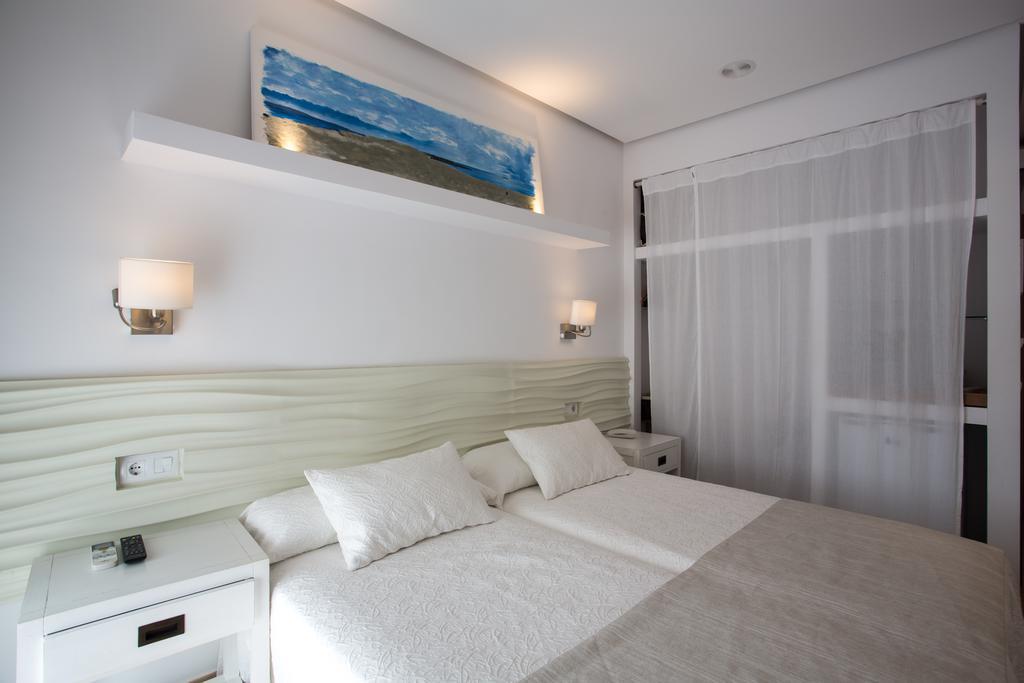 Hotel Bahia La Savina  Luaran gambar