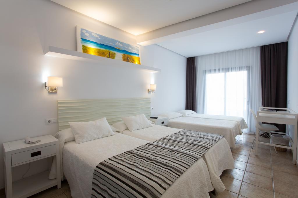 Hotel Bahia La Savina  Luaran gambar