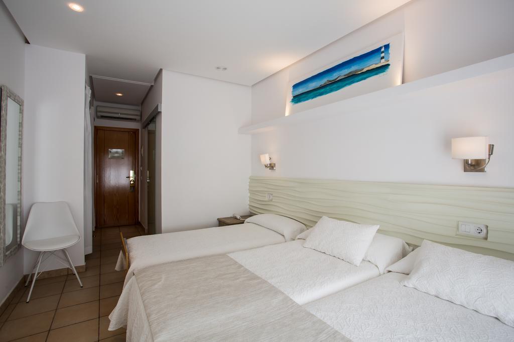 Hotel Bahia La Savina  Luaran gambar