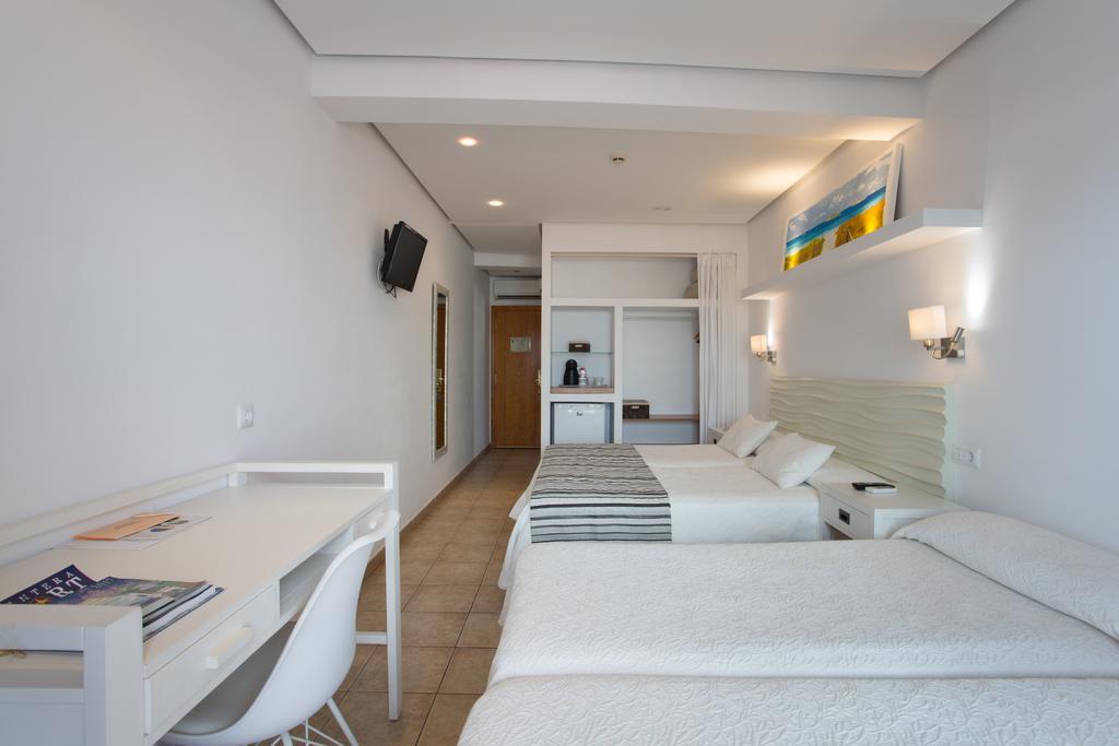 Hotel Bahia La Savina  Luaran gambar