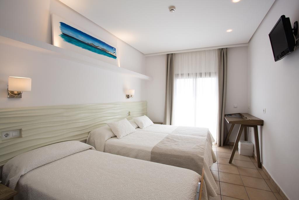 Hotel Bahia La Savina  Luaran gambar
