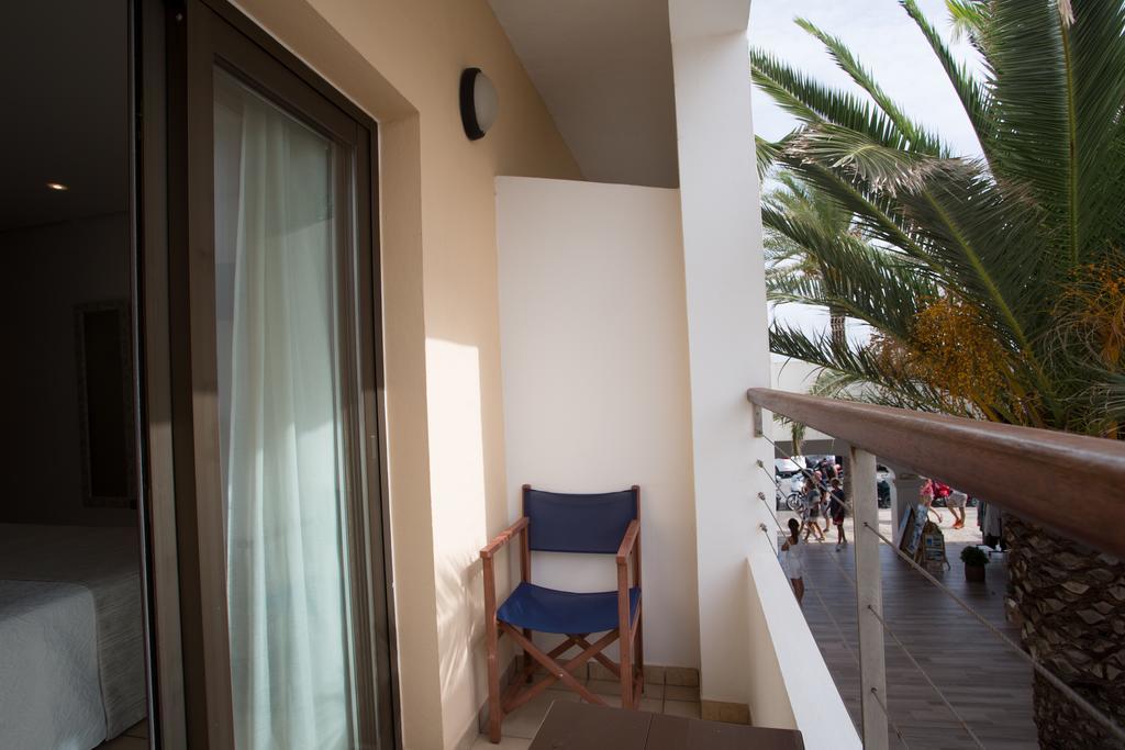 Hotel Bahia La Savina  Luaran gambar