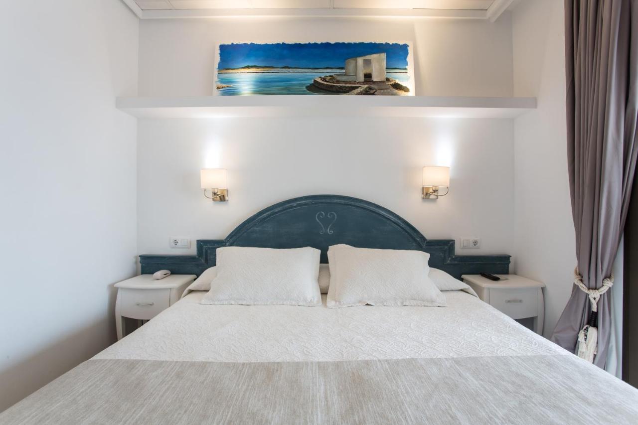 Hotel Bahia La Savina  Luaran gambar