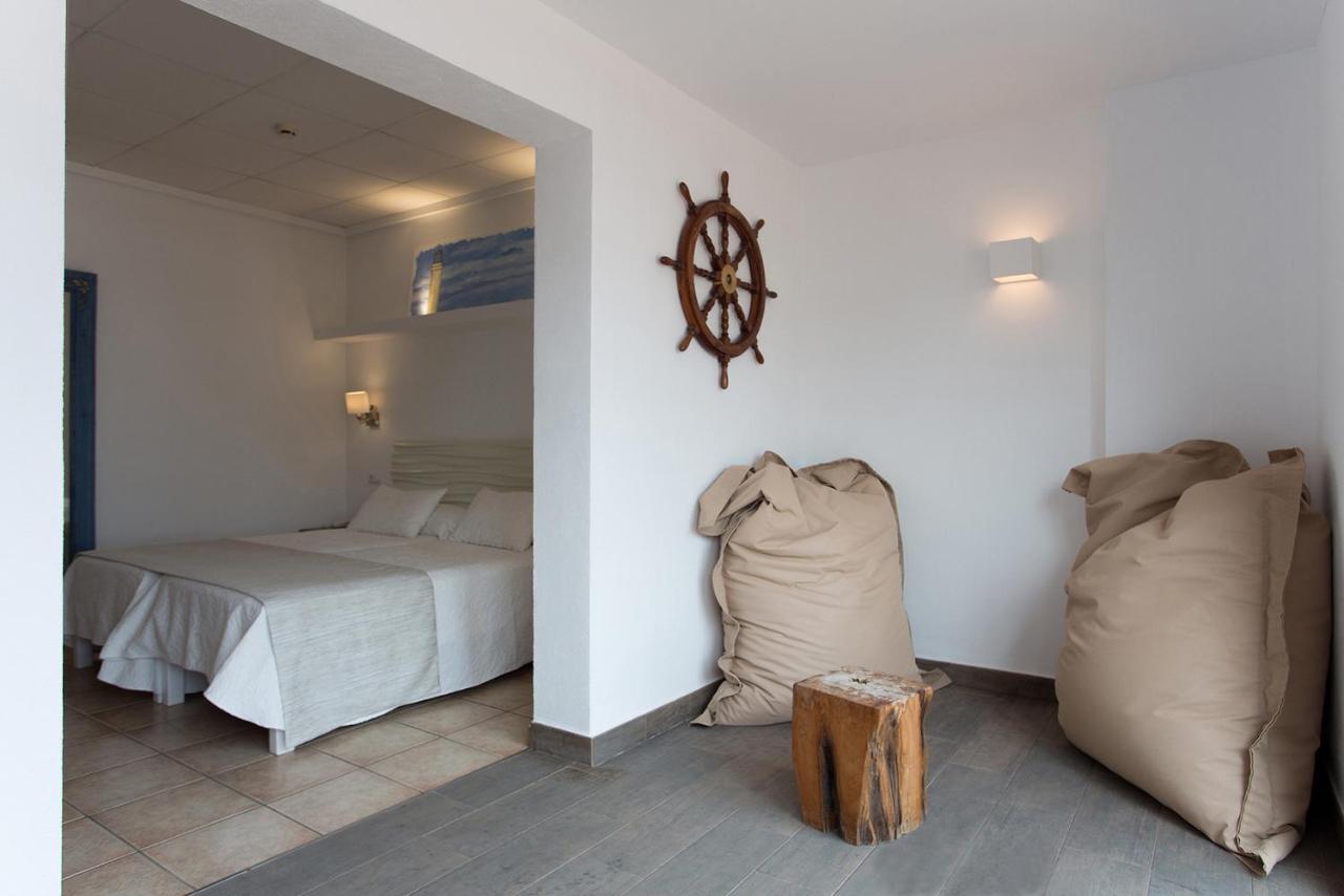 Hotel Bahia La Savina  Luaran gambar